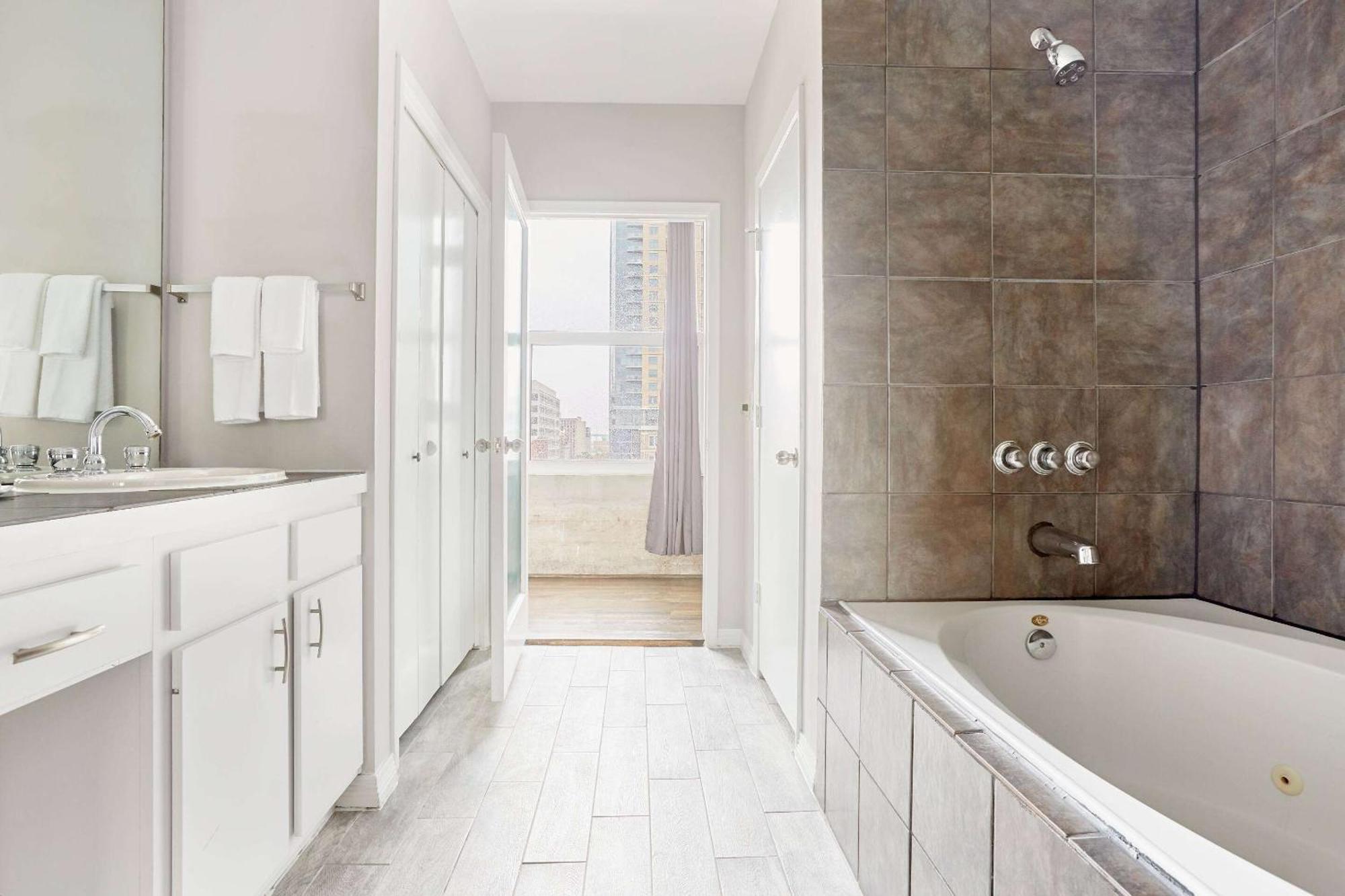 Reside Houston Downtown, A Wyndham Residence المظهر الخارجي الصورة